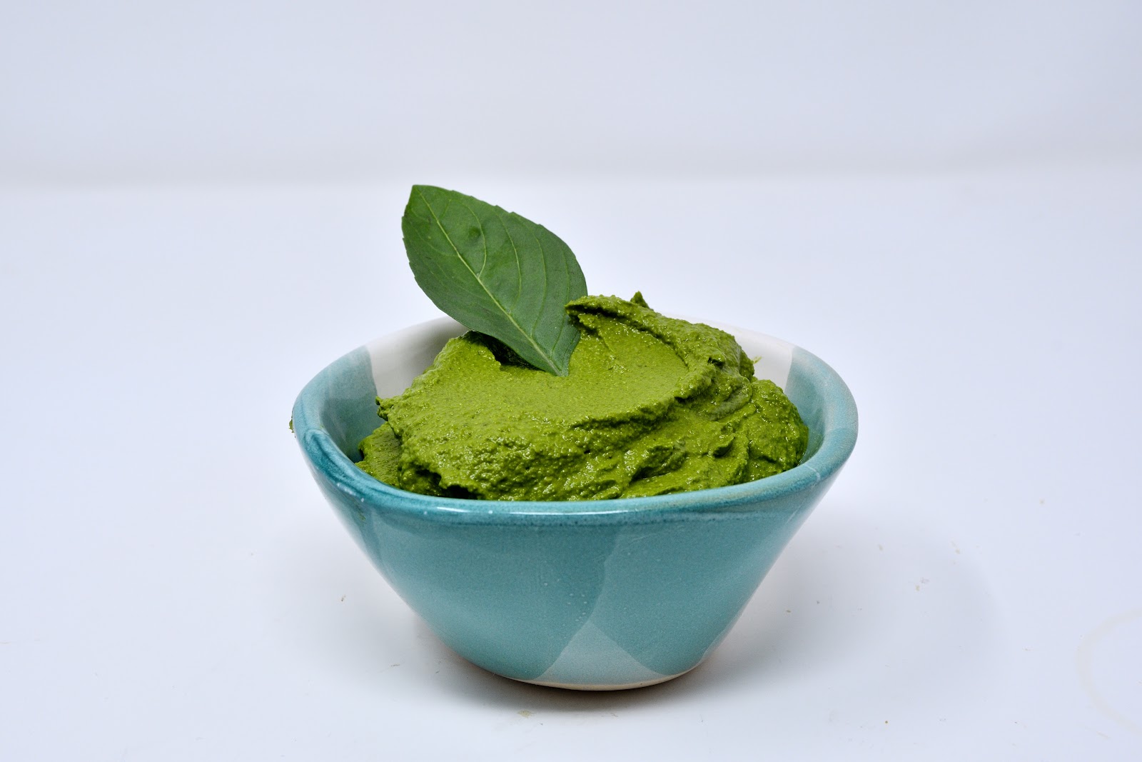 lljSuperGreenPumpkinSeedPesto